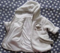 Белый теплый халатик для новорожденных (0-3 месяца). . фото 3
