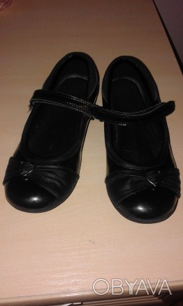 Продаю лаковые черные туфельки для девочки. Размер - 32.. . фото 1
