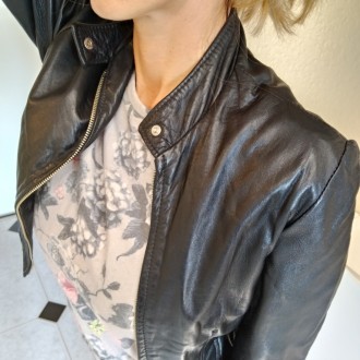 Курточка кожаная женская HIDE, черного цвета, Б/У в отличном состоянии. Размер S. . фото 5