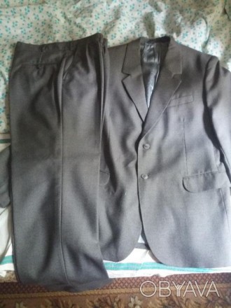 костюм мужской б/у 52 размера 4 рост в хорошем состоянии серый. . фото 1