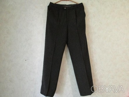 Стильные классические брюки чёрные в белую полоску в отличном состоянии, в б\у н. . фото 1