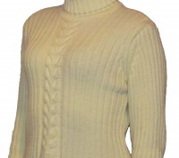 Продаю теплый трикотажный свитер кремового цвета с воротником гольф и узором "ко. . фото 2