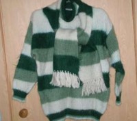 Продам женский свитер + шарф, очень теплый, состояние идеальное. . фото 2