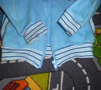 продам костюм тепленький (байка), размер 104, на 3-4 года. производитель Украина. . фото 9