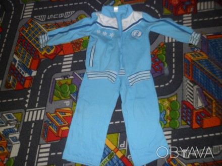 продам костюм тепленький (байка), размер 104, на 3-4 года. производитель Украина. . фото 1