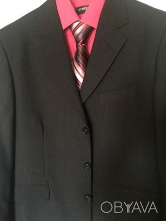 Костюм мужской, черного цвета, одевался 1 раз, размер 48-50. Пиджак: длина по сп. . фото 1