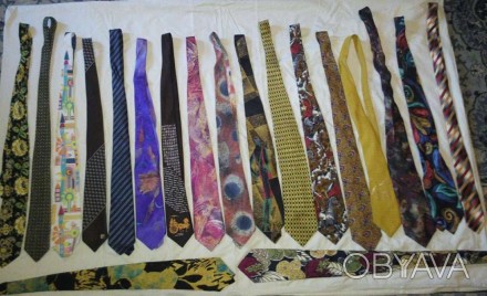 Новые Итальянские галстуки были куплены в Италии в Украину были привезены в каче. . фото 1