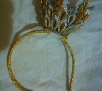 Корона для принцессы к карнавальному костюму . Изготовлена из атласных и парчовы. . фото 4