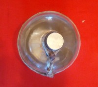 Бутыль стеклянный для вина, оплетённый лозой с ручкой. Привезен из Барселоны, Ис. . фото 4