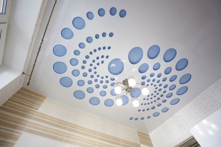 Натяжной потолок – это одно из самых современных и удачных решений для вашего до. . фото 2