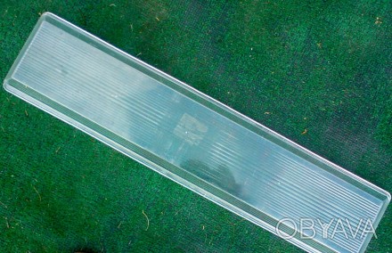 плафон пластиковый (оргстекло), размер около 66,5х15х4,5см, состояние отличное, . . фото 1