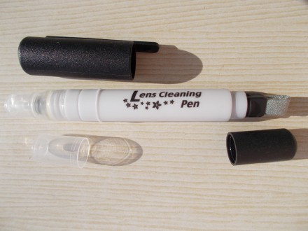 Lens Cleaning Pen - чистящий карандаш c жидкостью для оптики. Мягкая нано-насадк. . фото 3
