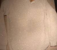 Интересный,молодежный свитер,Белого цвета,К ните добавлен еще и рюликс,Обемный, . . фото 8