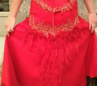 Карнавальна сукня (юбка+корсет+шнурівка) яскраво червоного кольору 42-44 розмір,. . фото 6