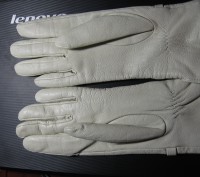 Перчатки женские кожаные зимние бежевого цвета (фото 4,5) и светло-бежевого цвет. . фото 4
