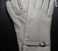 Перчатки женские кожаные зимние бежевого цвета (фото 4,5) и светло-бежевого цвет. . фото 3