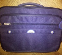 Продаю: Новый, добротный, многофункциональный портфель/сумка от мирового лидера . . фото 2