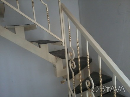 Лестницы различных конструкций, маршевые, поворотные, винтовые правильный шаг и . . фото 1