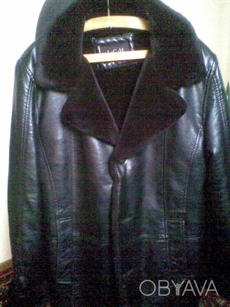 Продам мужскую зимнюю куртку на меху из высококачественного кожзаменителя (под л. . фото 1