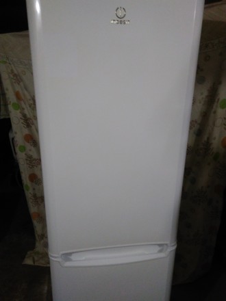Холодильник в отличном состоянии, чистый, аккуратный,
работает тихонько, холоди. . фото 2