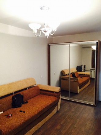 Недорогая квартира в центре Мариуполя в аренду посуточно с возможностью продлени. Жовтневый. фото 2