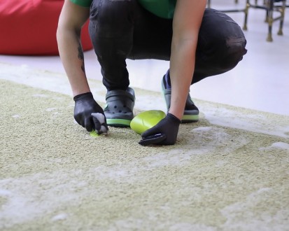 Вас вітає Чистота — професійна виїзна чистка килимів, матраців, м‘яких крісел та. . фото 5