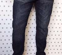 Новые джинсы с плотного качественного джинса, очень модные и стильные. красивая . . фото 2