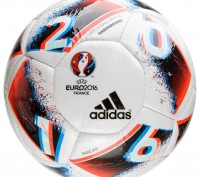 Покрышка мяча adidas HARDGROUND сделана из износостойкого материала специально а. . фото 2