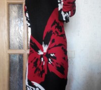 Продаю элегантное платье, размер S, замеры: плечи 34 см, грудь 40 см, бедра 42 с. . фото 3