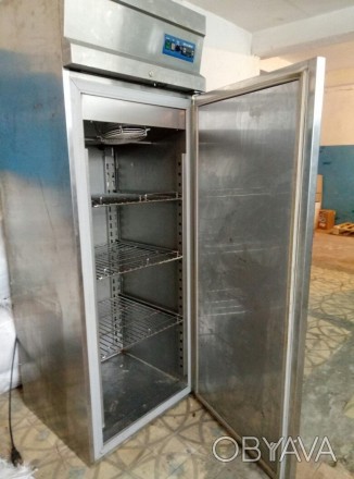 Промышленный холодильник ,нержавейка, работоспособность на все 100%,внешних повр. . фото 1
