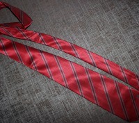 Класичні  чоловічі краватки дуже гарного кольору.  

Розміри:
довжина - 152 с. . фото 9