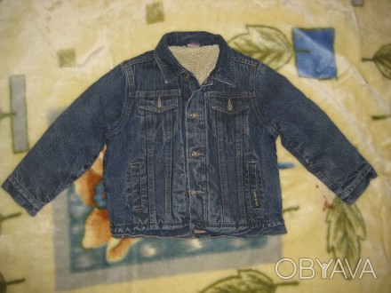 джинсовый пиджак на пуговицах с подкладкой из искусственного меха на мальчика 4-. . фото 1