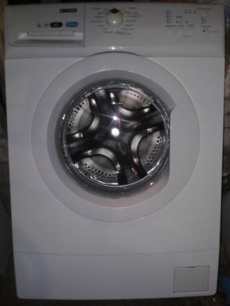 Продам стиральную машину ZANUSSI ZWSG6100V по запчастям.Также есть в наличии мот. . фото 3