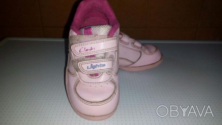 Продам кроссовки на девочку англ.фирмы кларкс Clarks.Англ. размер 5,5 по стельке. . фото 1