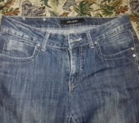 Демисезонные джинсы. 95% коттон, 5% эластан. На бедра 95-100 см. Длина внутренне. . фото 5