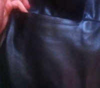 Продам мужской осенний кожаный плащ производство Италия, плечи 50, длинна 92, ру. . фото 7