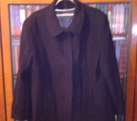 пальто черного цвета, с заокругленным воротником, почти новое, одето пару раз..п. . фото 4