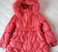 Зимнее тёплое пальто "Kiko" р.128/8.Красивого кораллового цвета.Из нюансов:мехов. . фото 2