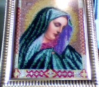 Икона Пресвятой Богородицы "Скорбящая".Выполнена из Чешского бисера.Размер 21х26. . фото 7