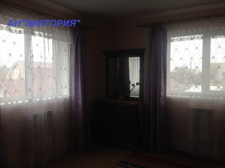 № 63  Продам 2-ух этажный дом, в центре города Борисполя, площадью 180 кв.м. на . . фото 8