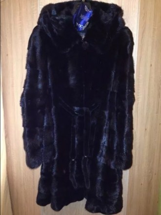 Продам шикарную поперечную норковую шубку Carolina Fur с капюшоном, в идеальном . . фото 3