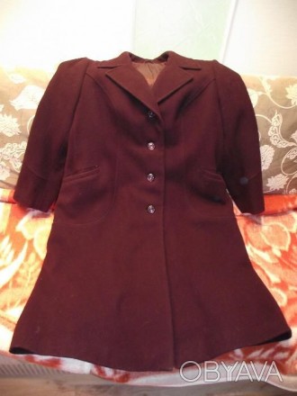 Шерстяное демисезонное пальто, цвет гнилая вишня, размер 52-54, рост 5, ткань со. . фото 1