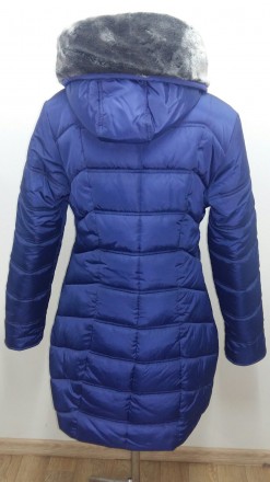 Зимняя  куртка модного покроя

С манжетами на рукавах

Капюшон  глубокий

. . фото 3