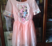 Платье для девочки,вышивка лентами, две юбки для пышности, производство Китай, с. . фото 2