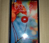 Смартфон Samsung i9500 (Galaxy S4). Хорошая копия. Телефон очень похож на оригин. . фото 3