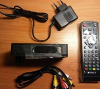 Надежный DVB-T2 цифровой ресивер ( тюнер ) для приема цифровых эфирных каналов.
. . фото 2