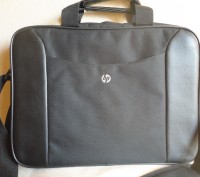 Продам сумку для ноутбука hp - б/у - состояние новой. Размеры - 30х40, диагональ. . фото 4