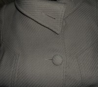 Пальто пиджак H&M пог-44,пот-40,плечо-7,от плеча до плеча-36,д-на 61. . фото 11