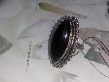 Предлагаем Вам купить красивое кольцо из камня черный оникс.
Размер 18,2.
индийс. . фото 5