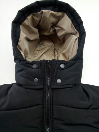 Мужская куртка с капюшоном. Куртка теплая, утеплена синтепоном,плотностью 250 мм. . фото 7